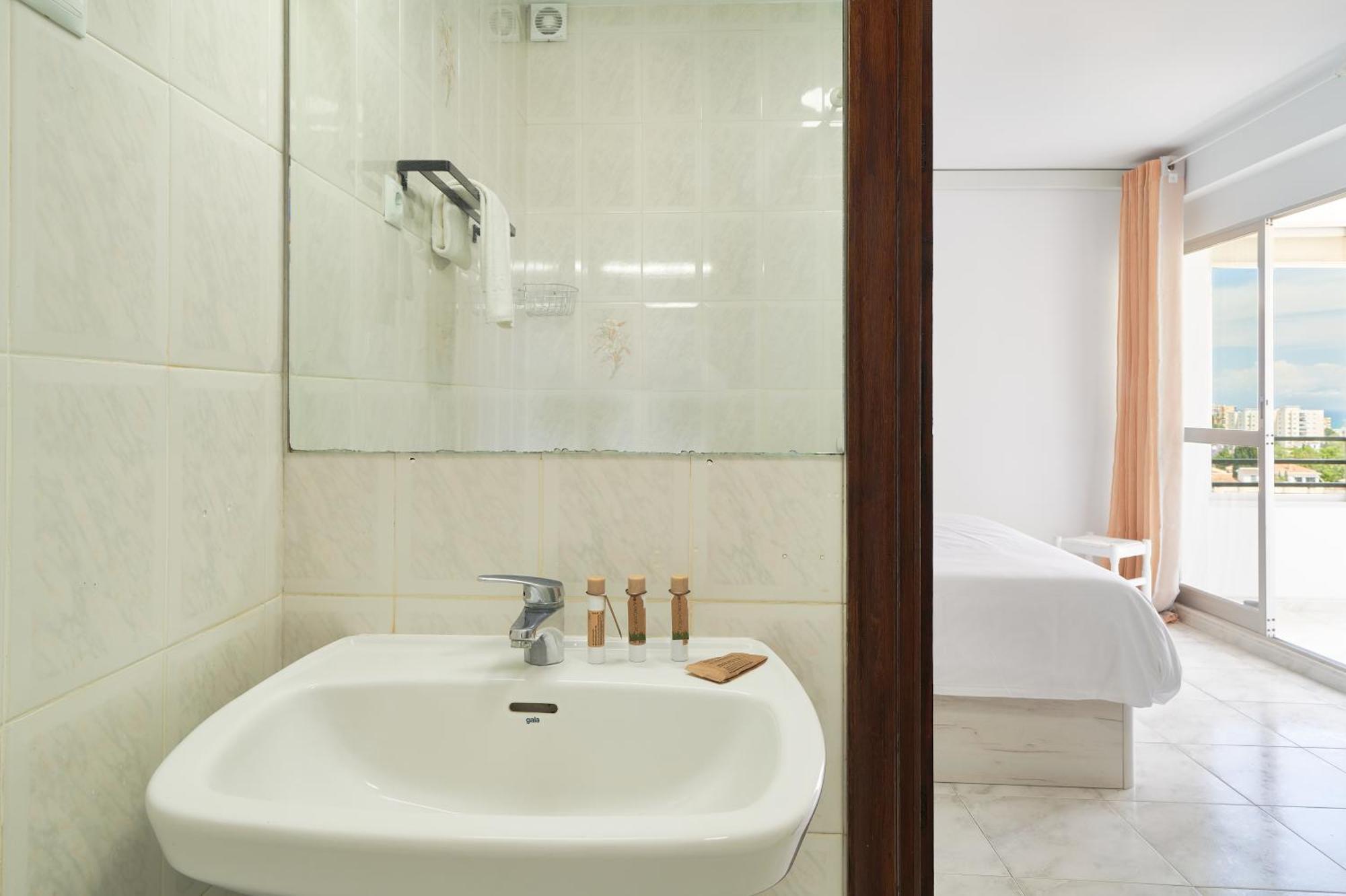 Weforyou Melisa House Near To The Beach 贝纳尔马德纳 外观 照片